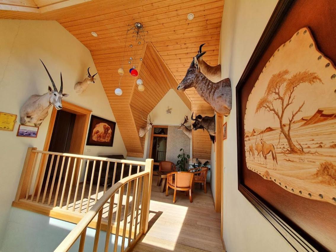 Apartamentai Hunter House ドルスキニンカイ エクステリア 写真