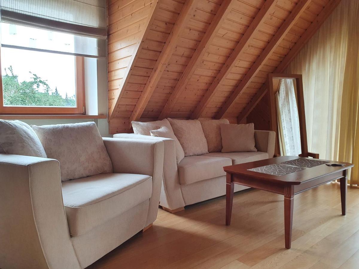 Apartamentai Hunter House ドルスキニンカイ エクステリア 写真