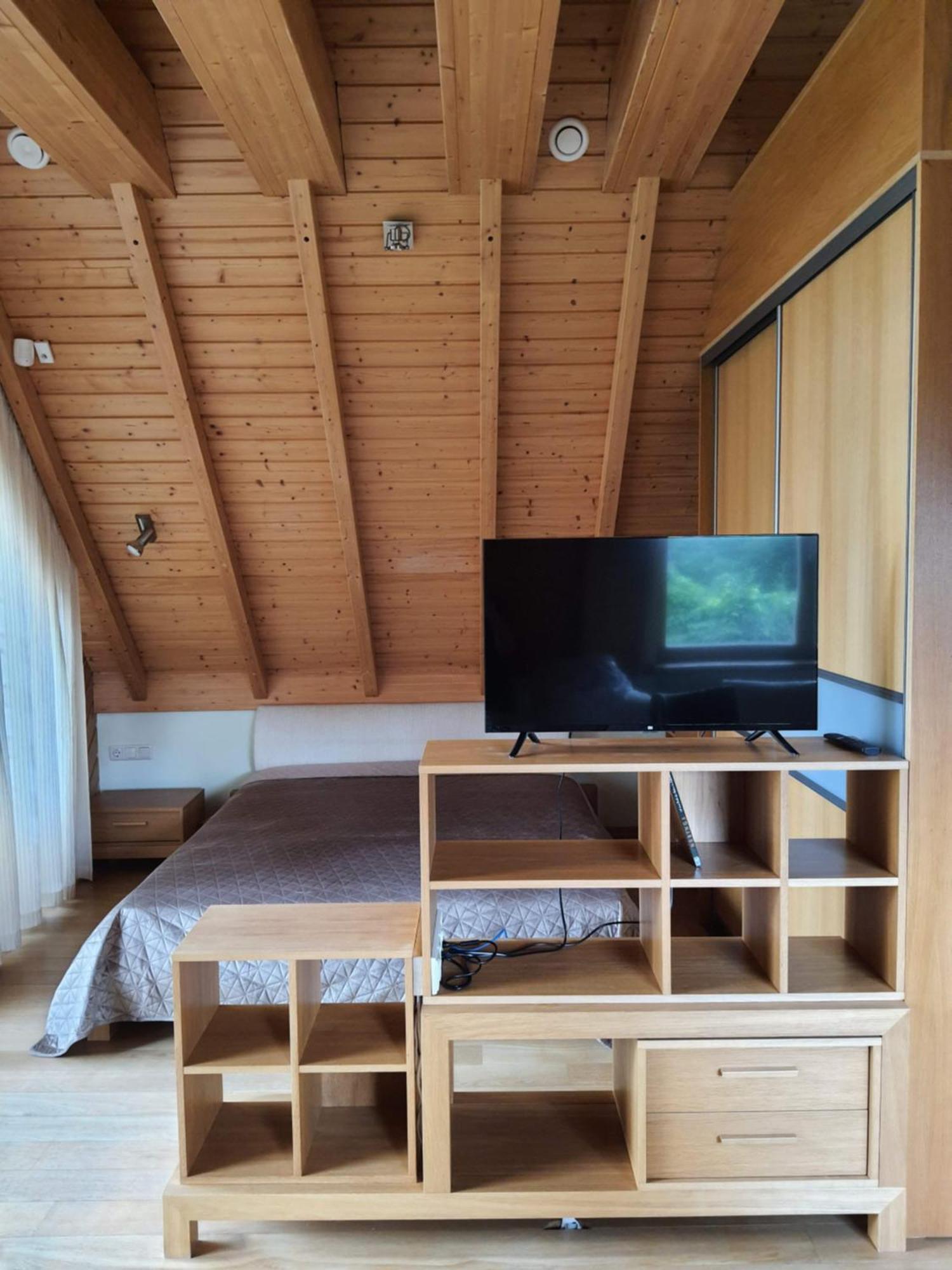 Apartamentai Hunter House ドルスキニンカイ エクステリア 写真